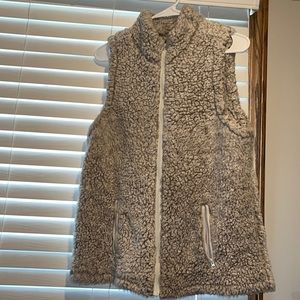 Women’s Maurices large vest